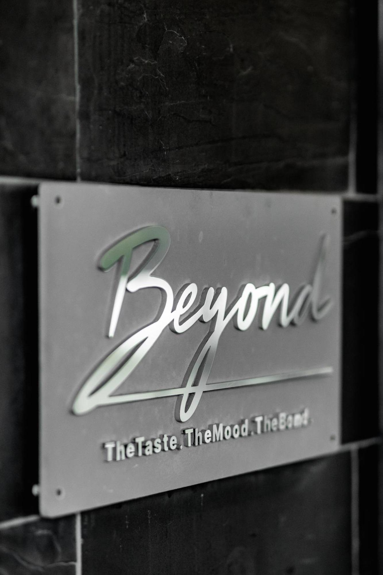 B The Hotel Sfântu Gheorghe Exterior foto